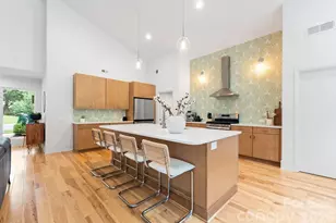 3931 Belshire Ln, Charlotte, NC 28205 - Photo 12