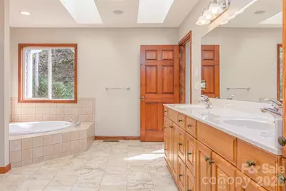 299 Carriage Summitt Way, Hendersonville, NC 28791 - Photo 20