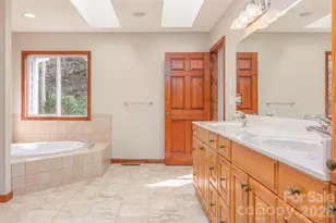 299 Carriage Summitt Way, Hendersonville, NC 28791 - Photo 20