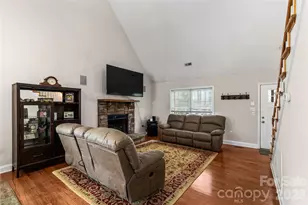 1890 Davis Cir, Clover, SC 29710 - Photo 6