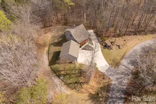 1890 Davis Cir, Clover, SC 29710 - Photo 34