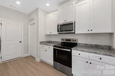 6623 Fairford Drive, Charlotte, NC 28215 - Photo 6