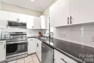 1914 Wilmore Walk Dr, Charlotte, NC 28203 - Photo 10