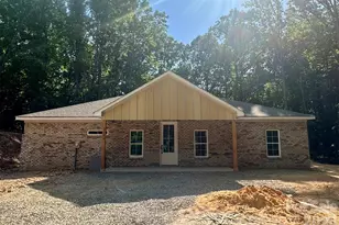 2319 Tanglewood Dr, Albemarle, NC 28001 - Photo 2