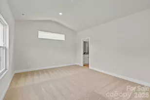 6611 Fairford Dr, Charlotte, NC 28215 - Photo 10