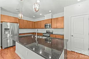 446 Dudley Dr, Fort Mill, SC 29715 - Photo 4