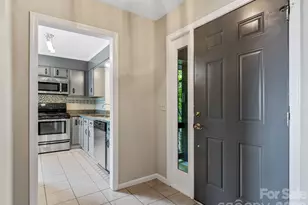 128 Country Ridge Rd, Hendersonville, NC 28739 - Photo 6