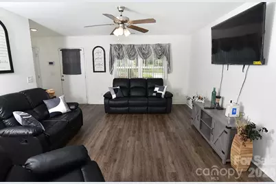 415 Pinecroft Lane, Spencer, NC 28159 - Photo 2