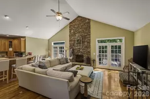 405 Golfview Ct, Lenoir, NC 28645 - Photo 16