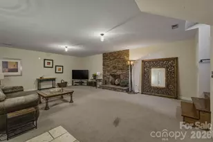 405 Golfview Ct, Lenoir, NC 28645 - Photo 28