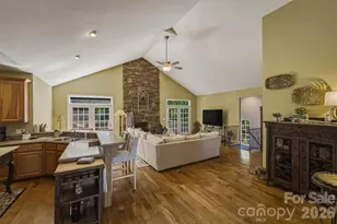 405 Golfview Ct, Lenoir, NC 28645 - Photo 14
