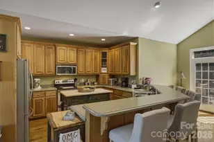 405 Golfview Ct, Lenoir, NC 28645 - Photo 18