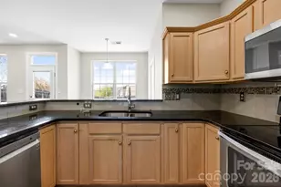 8805 Firestreak Dr, Charlotte, NC 28216 - Photo 12