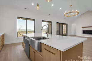 90 Summit Hill Rd, Hendersonville, NC 28791 - Photo 20