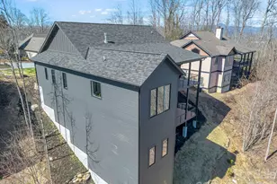 90 Summit Hill Rd, Hendersonville, NC 28791 - Photo 8