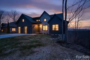 90 Summit Hill Rd, Hendersonville, NC 28791 - Photo 2