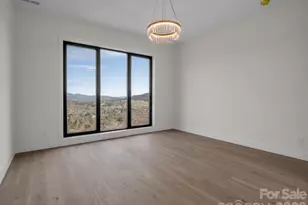 90 Summit Hill Rd, Hendersonville, NC 28791 - Photo 22