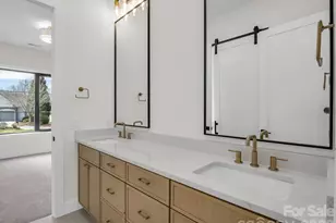 90 Summit Hill Rd, Hendersonville, NC 28791 - Photo 32