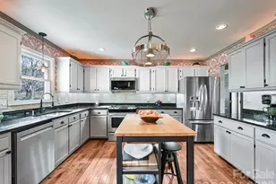 17 Marlwood Ct, Asheville, NC 28804 - Photo 20