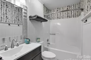 17 Marlwood Ct, Asheville, NC 28804 - Photo 30