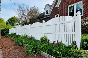 610 E Main St, Cherryville, NC 28021 - Photo 6