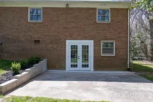 307 W Park Dr, Stanley, NC 28164 - Photo 6