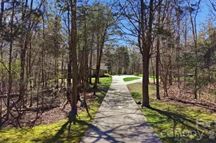 208 Falcon Dr, Concord, NC 28025 - Photo 2