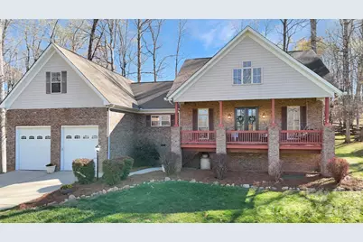 1520 Weatherwood Drive, Lincolnton, NC 28092 - Photo 2