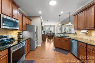 596 Rosemary Ln, Tega Cay, SC 29708 - Photo 12