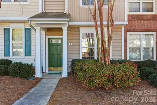 727 Shellstone Pl, Fort Mill, SC 29708 - Photo 1