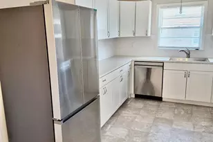 4105 Abbeydale Dr, Charlotte, NC 28205 - Photo 4