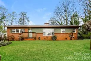 1102 Woods Dr, Statesville, NC 28677 - Photo 1