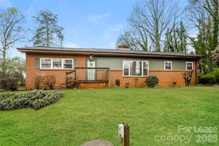 1102 Woods Dr, Statesville, NC 28677 - Photo 4