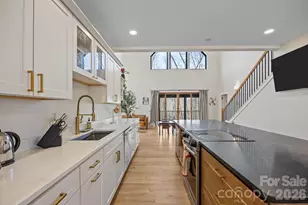 215 Ridgeway Rd, Candler, NC 28715 - Photo 10