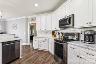 161 Wheatfield Dr, Statesville, NC 28677 - Photo 32