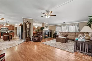 109 Beechwood Dr, Salisbury, NC 28147 - Photo 8