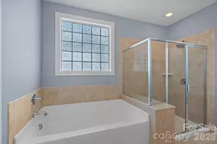 5595 Morris Hunt Dr, Fort Mill, SC 29708 - Photo 14