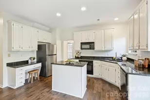 6506 Kentdale Ct, Charlotte, NC 28270 - Photo 12