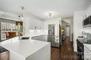 826 Savannah Pl Dr, Fort Mill, SC 29715 - Photo 10