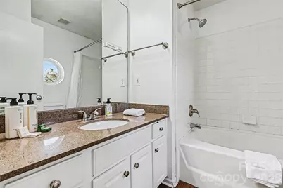 703 E 8th Street, Charlotte, NC 28202 - Photo 18