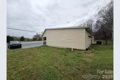 2504 Newton Drive, Statesville, NC 28677 - Photo 20