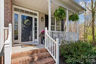 434 Catalina Dr, Mooresville, NC 28117 - Photo 2