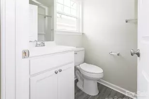 540 Broadway Ct, Statesville, NC 28677 - Photo 16