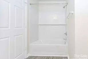 540 Broadway Ct, Statesville, NC 28677 - Photo 18