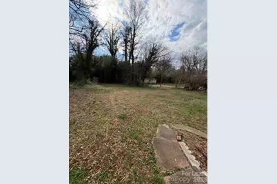 415 7th Avenue Place NW, Hickory, NC 28601 - Photo 12