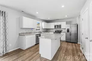 5127 Merwyn Ave, Charlotte, NC 28215 - Photo 10