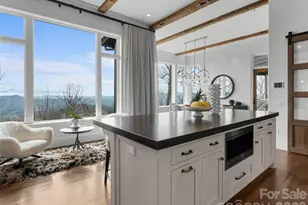 208 Skycliff Dr, Asheville, NC 28804 - Photo 18