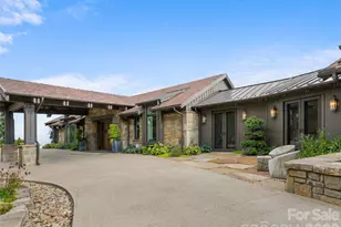 208 Skycliff Dr, Asheville, NC 28804 - Photo 2