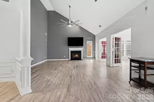 2529 Waters Vista Cir, Charlotte, NC 28213 - Photo 20