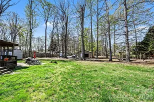 3047 Pinewood Hill Dr, Matthews, NC 28105 - Photo 32